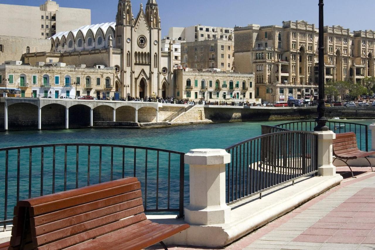 Luxurious Apt With Ocean Views And Pool In Tigne Point Sliema Exterior foto