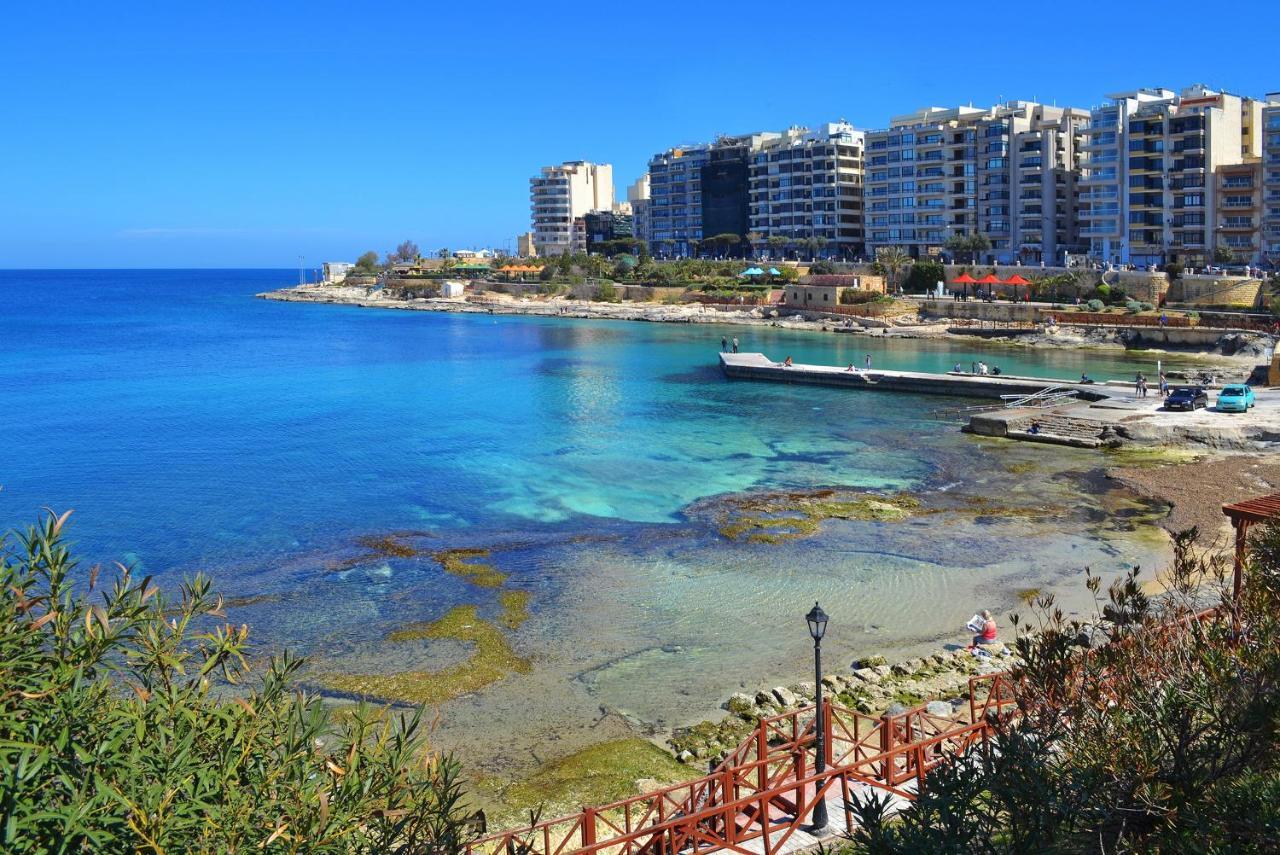 Luxurious Apt With Ocean Views And Pool In Tigne Point Sliema Exterior foto